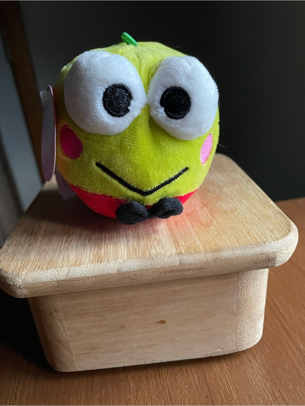 Hallmark Sanrio Fluffballs Keroppi Frog Squeezy Plush Toy New
